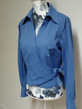 Allison Taylor Blue Wrap-Front Shirt, size 6